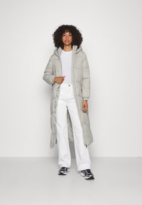 Vero Moda VMUPPSALA  NOOS - Zimski kaput - laurel oak