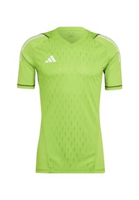 Maillot de sport vert vif avec un col en V, des manches courtes, un motif texturé subtil, des rayures blanches et le logo Adidas.