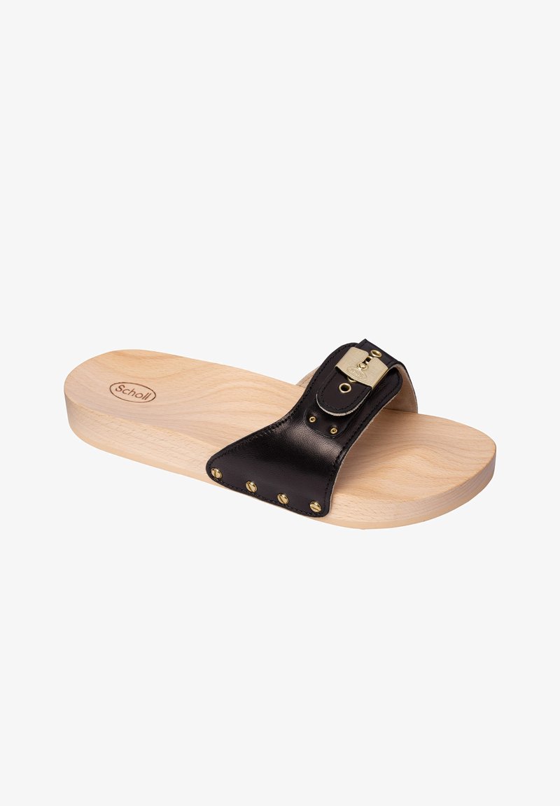 Schwarze Leder-Slipper-Sandale mit Holzsohle, ausgestattet mit einem breiten Riemen, goldenen Nieten und einem Schnallenakzent. Glatte Textur und minimalistisches Design.