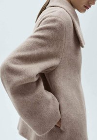 Mango HONEY - Overgangsjakke - beige