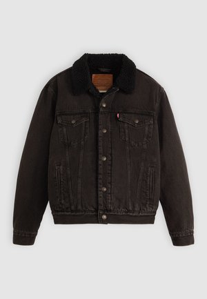 Zwarte denim jas met een sherpa-gefôrdede kraag, voorzakken en metalen knopen. Bevat een klassiek ontwerp en gestructureerd materiaal.