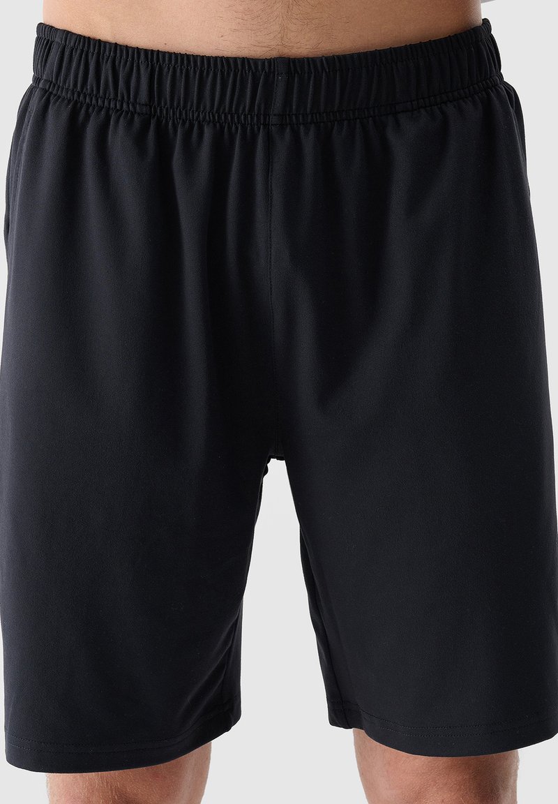 4F - Krótkie spodenki sportowe