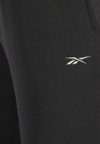 Reebok Classic FRENCH TERRY - Jogginghose - black/schwarz - Zalando.de