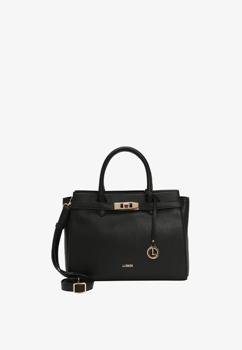 Borsa a mano in pelle nera con design strutturato, hardware dorato, manici superiori, tracolla removibile e charm a logo circolare.