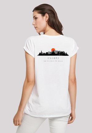 ESCAPE DISCOVER THE WORLD ASIAN TOWN - Print T-shirt - weiß