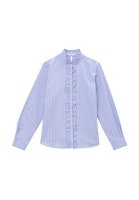 Lichtblauwe blouse met lange mouwen en verticale strepen in donkerroze, met een gerimpelde sluiting en een hoge kraag met knoopsluitingen.