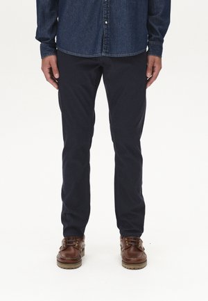 PAUL K DALE  - Chino - navy