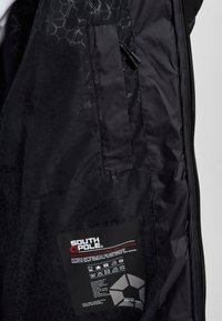 Southpole Talvitakki - black