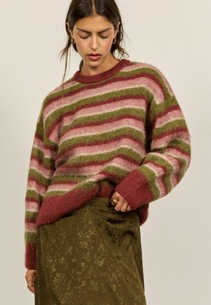 BHOEM, BRUSHED STRIPED CREW-NECK SWEATER - Jumper - pink green