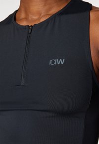 ICANIWILL MIRAGE CROPPED ZIP TANK TOP - Topper - black