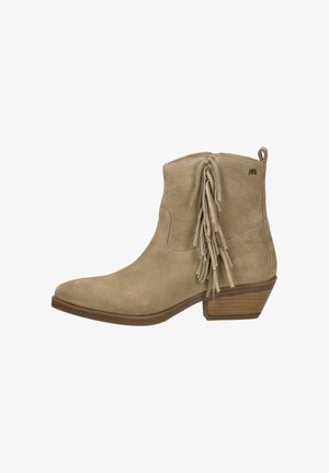 Beige suède enkellaarsje met zijfranje, houten gestapelde hak en afgeronde neus.