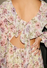 Next Maxi ruha - pink purple vintage floral