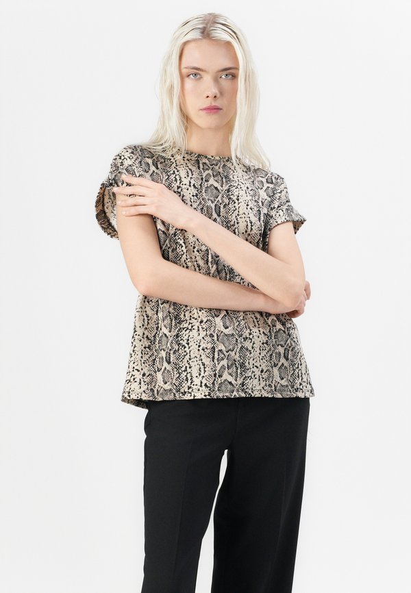 VIANNIE - Print T-shirt - doeskin2