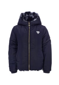 Marineblauwe ritsjack met een gevoerde capuchon van bont, een hartlogo op de borst en geribbelde manchetten. Lichtgewicht, gewatteerd materiaal voor warmte.