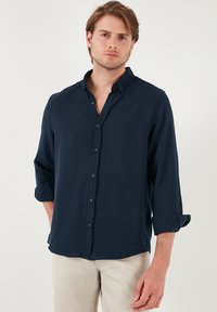 REGULAR FIT - Srajca - dark blue