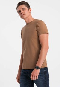 Ombre T-shirts basic - brown