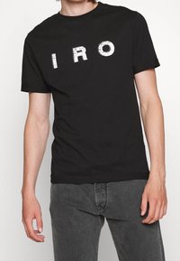 Iro T-shirt med print - black