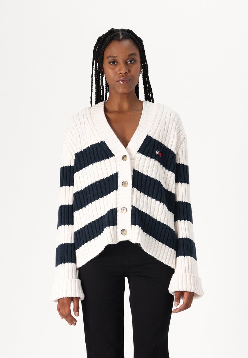 Tommy Jeans FLAG - Chaqueta de punto - ancient white