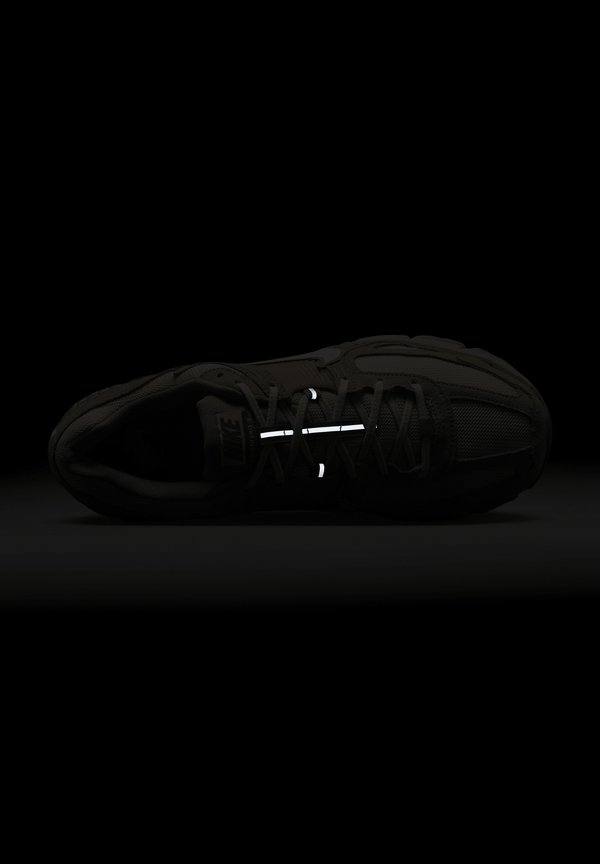 ZOOM VOMERO 5 PK - Trainers - khaki phantom4