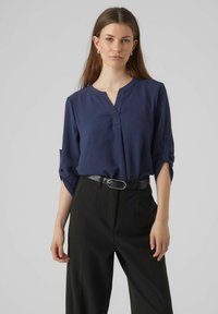 Vero Moda - MIT 3/4 ÄRMELN V-AUSSCHNITT - Bluse - black iris Miniaturebillede 1