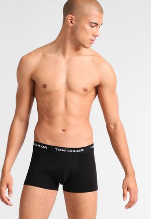 Boxeri negri, tip boxer, cu un elastic lat pe care se află logo-ul "TOM TAILOR". Material din bumbac neted, design ajustat pe picioare și fără modele vizibile.