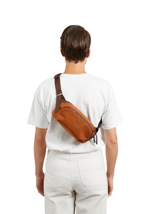 Bellroy VENTURE READY SLING  - Sac banane - bronze