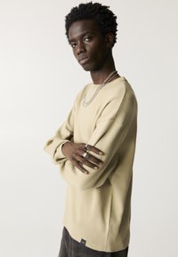 PULL&BEAR Pulover - beige