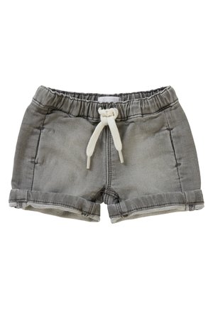 Grijze denim shorts met een zachte elastische tailleband, witte trekkoorden en opgerolde mouwen. Voorzien van zijzakken en contrasterende stiksels.