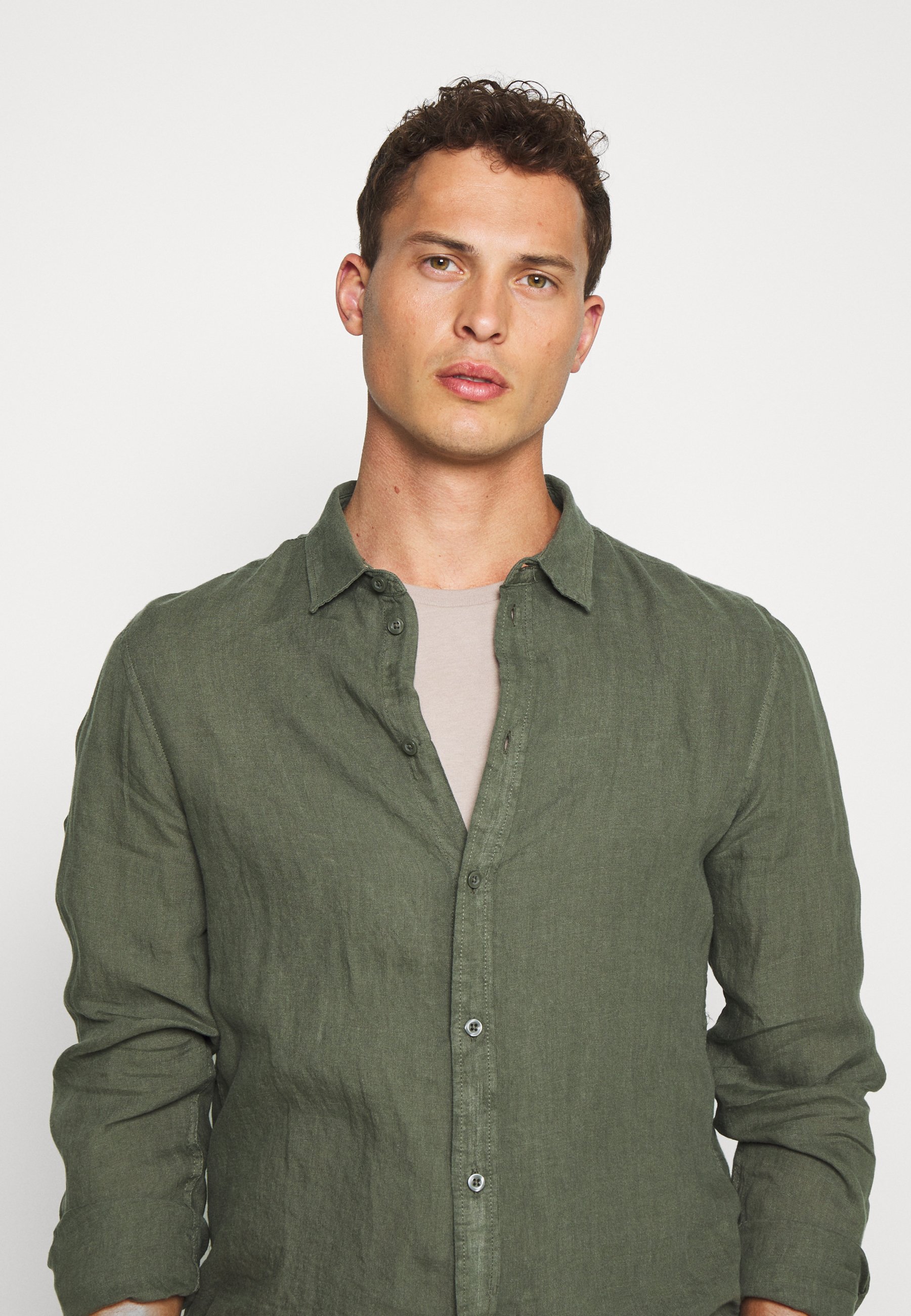 Pier One Skjorte olive Zalando.no Pier One Skjorte olive Zalando.no