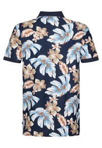 Polo de la marina con un vibrante patrón de hojas y flores tropicales. Presenta un collar y mangas cortas, fabricado con una tela ligera.