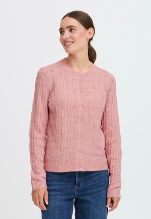 Světle růžový cardigan s texturovaným pleteným vzorem, zapínání na knoflíky, žebrované manžety a lem, kulatý výstřih a dlouhé rukávy.