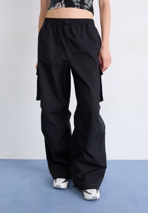 STREET PANT - Pantalon cargo - black