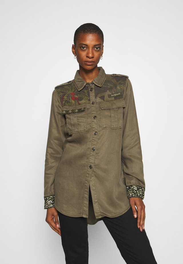 CAMOFLOW - Chemisier - caqui