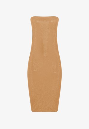 Abito midi senza spalline color sabbia, con silhouette aderente, motivo a maglia strutturato e finitura liscia, progettato per una vestibilità avvolgente.