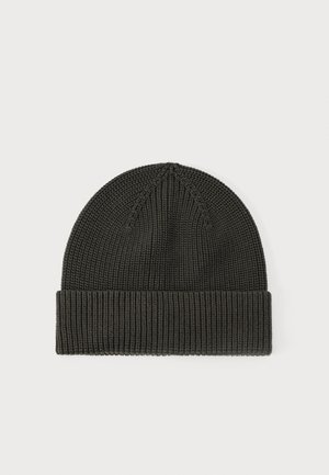 Knitted beanie in dark gray. Features a ribbed cuff and a smooth texture with a rounded top. No patterns or hardware visible.