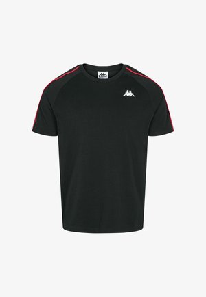 Zwarte t-shirt van katoen met rode zijstrepen en een klein wit logo op de borst. Kenmerkt zich door een ronde hals en korte mouwen.