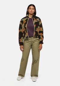 Dickies MAPLETON  - Jednoduché tričko - plum perfect