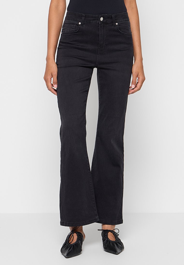 Vero Moda Flared Jeans zwart