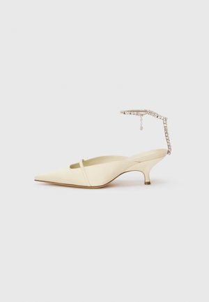 Chaussons - champagne