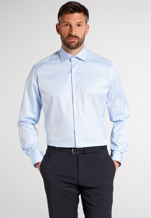MODERN FIT - Formal shirt - light blue