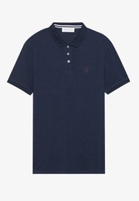 Polo marino en material de algodón suave, con tapeta de tres botones, mangas cortas y un pequeño logo bordado en el pecho.