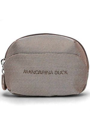 Piccola borsa cosmetica arrotondata con motivo testurizzato fine bianco e nero e logo "Mandarina Duck" sul davanti.