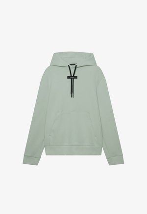 Lichtgrijze capuchontrui met lange mouwen, voorvak en zwarte trekkoorden met een klein horizontaal label bij de halslijn.