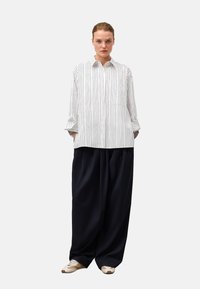 ADOLFO DOMINGUEZ STRIPED - Camicia - blue stripe