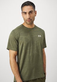 Under Armour VENT - T-shirt desportiva - marine od green/white