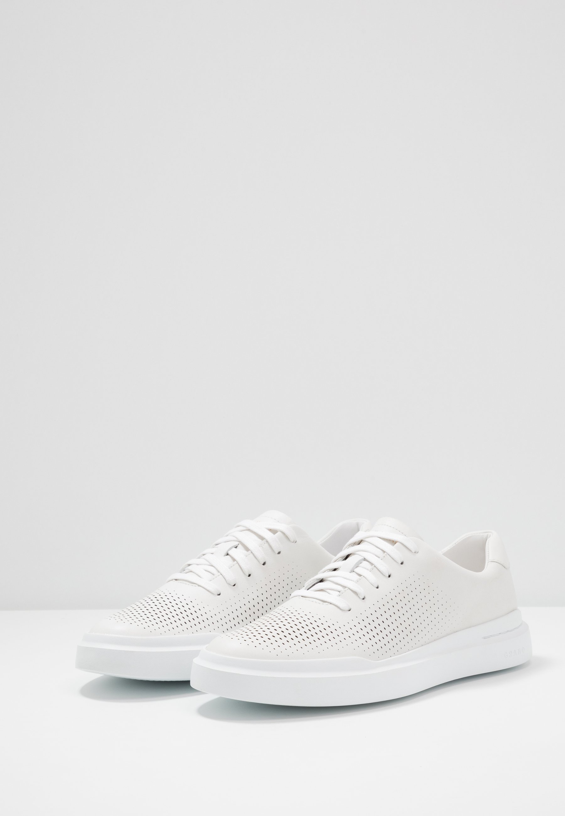 Cole Haan GRANDPRO RALLY LASER CUT Joggesko whitehvit Cole Haan GRANDPRO RALLY LASER CUT Joggesko whitehvit