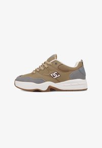 Unausgewählt, tan gum