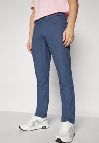 TravisMathew OPEN TO CLOSE - Hlače - navy