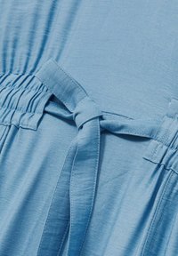 Reiss Päevakleit - blue