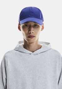 On Cappellino - indigo